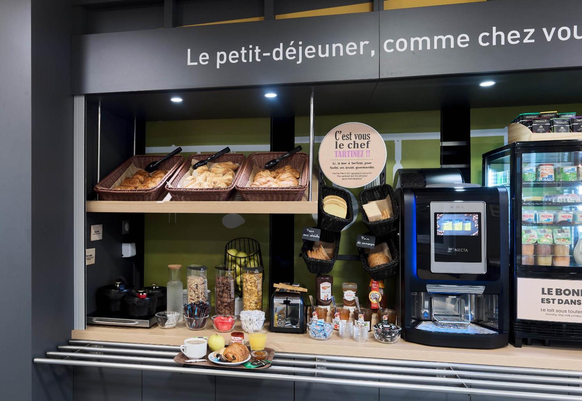 B&B Hotel Saint-Michel Sur Orge Buitenkant foto
